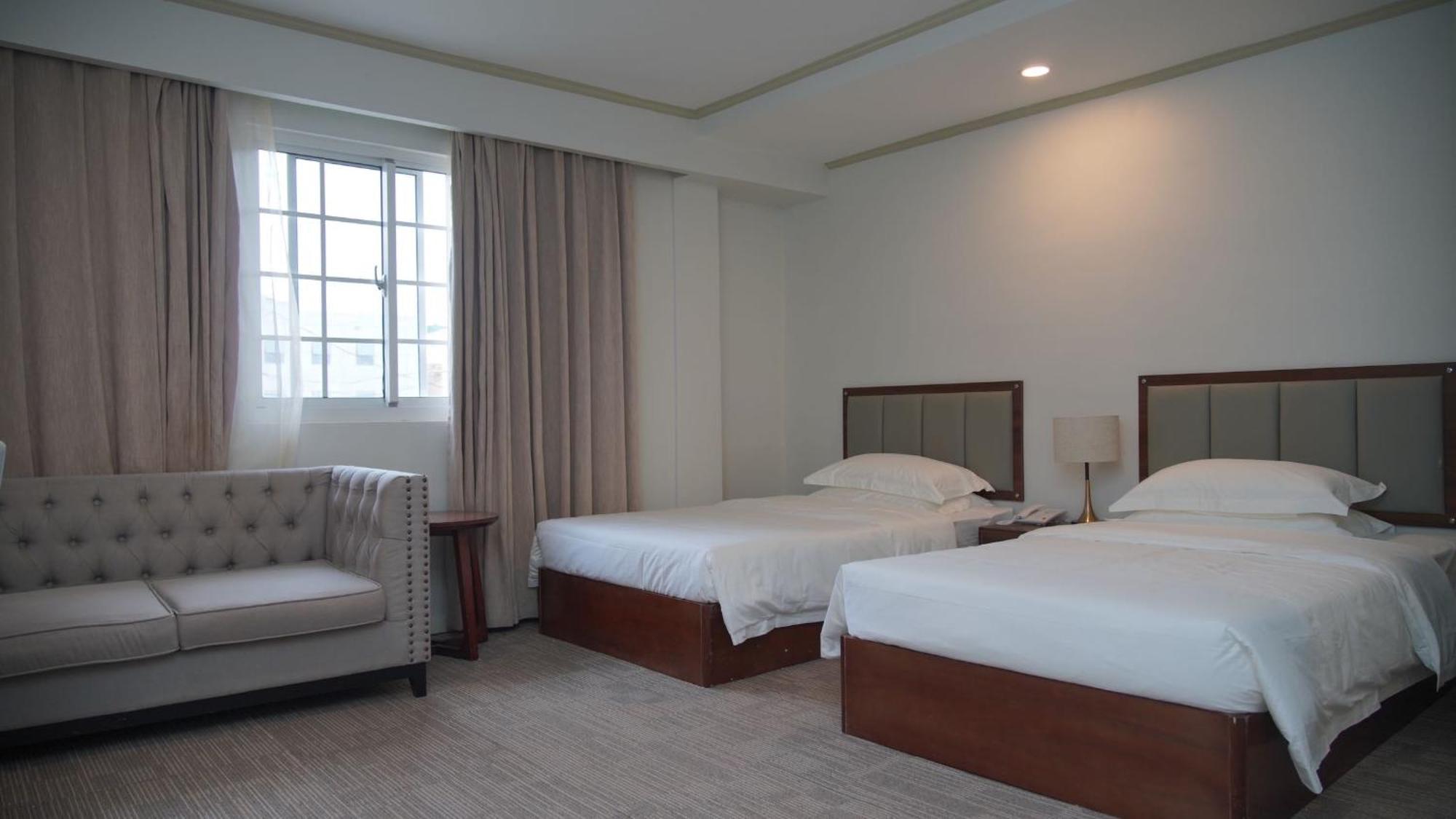 Water Bay Hotel Saipan 加拉班 外观 照片